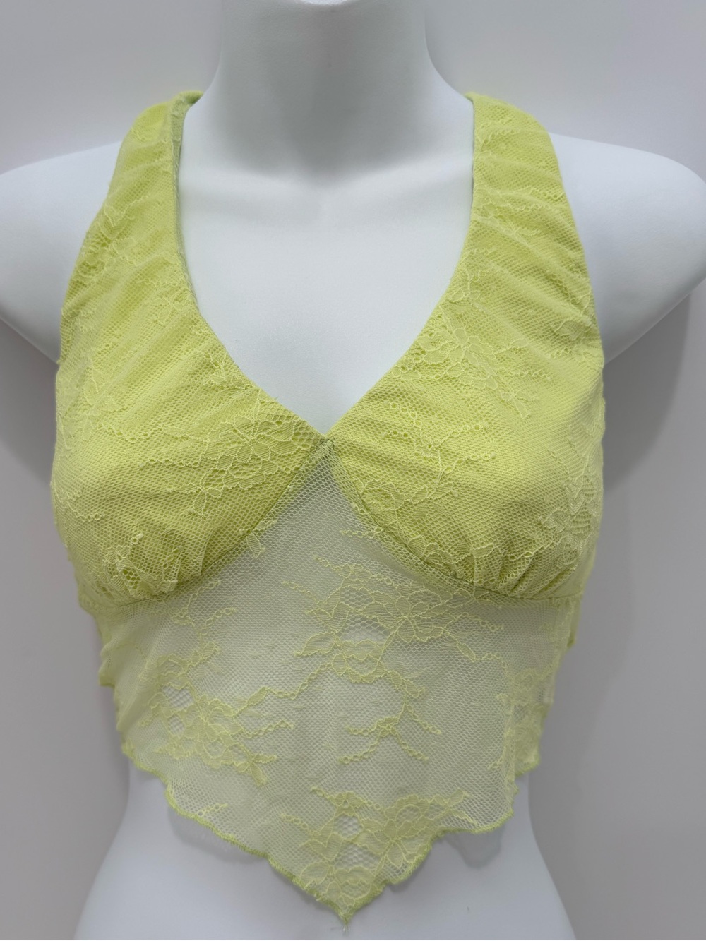 That’s So Fetch Mollina Lace Halter Crop Top NWT Lime Yellow Size 4